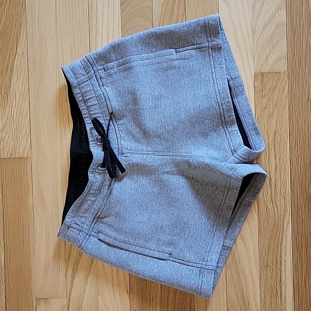 Lululemon - NTD Short (3") - Size 4